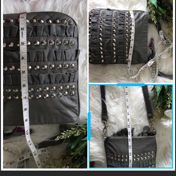 💕🙏🏾Betsy Johnson crossbody bag💕🙏🏾 - Picture 7 of 8